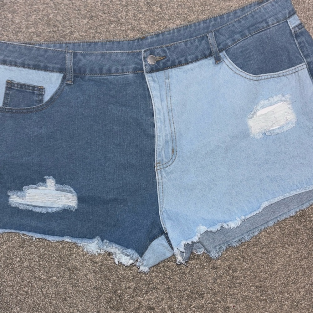 Two tone Jean shorts